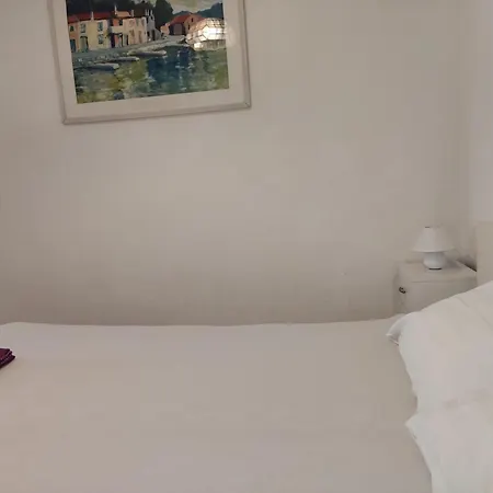 Cheapest Miramare With Full Panoramic Sea View Between To Sandy And Pebble S Διαμέρισμα